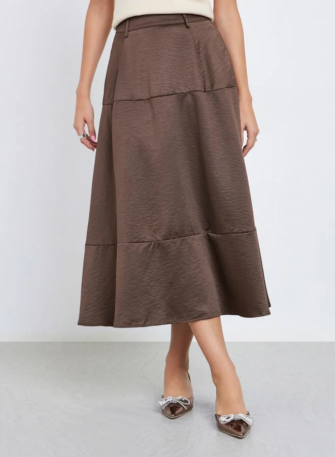 ستايلي تنورة ميدي سادة بكسرات وخصر عالي